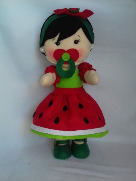 Boneca bebê articulada